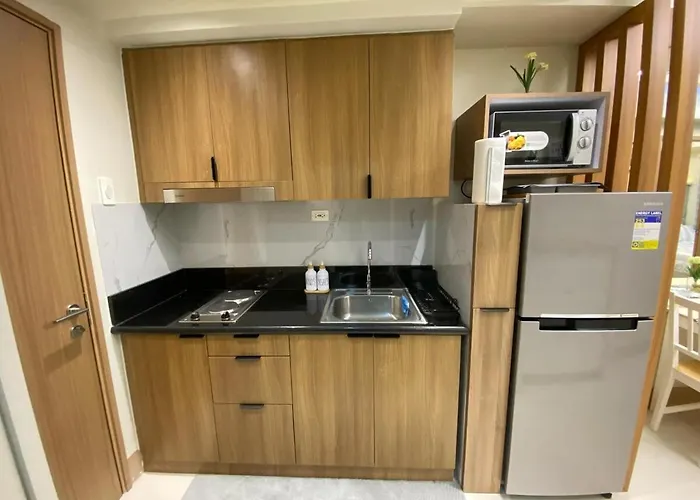 Stylish Space Near Sm Mall Of With Wifi Apartment *