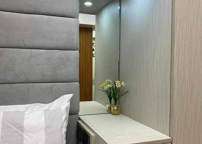 Stylish Space Near Sm Mall Of With Wifi Apartment